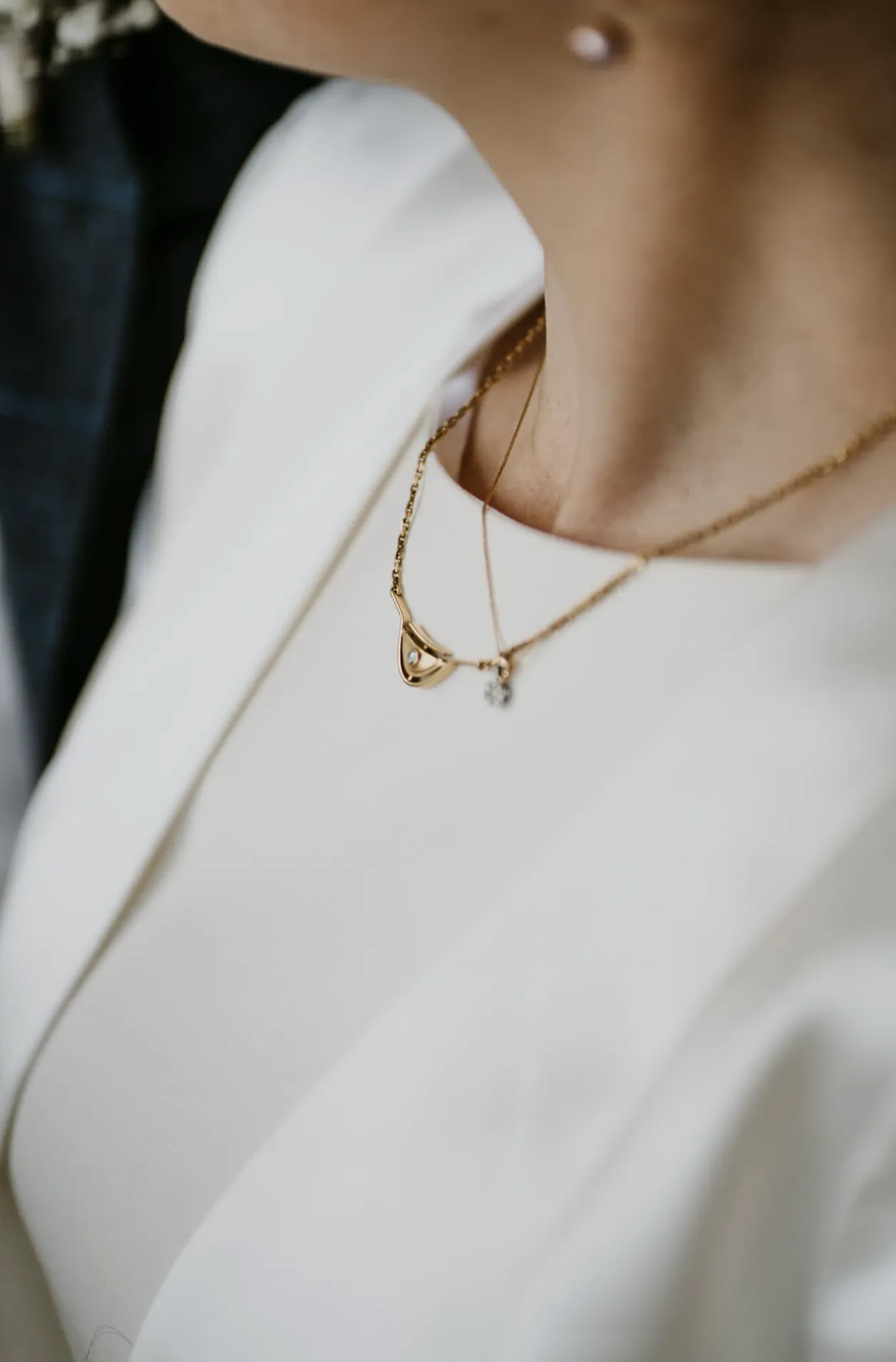 Detailaufnahme des Brautschmucks